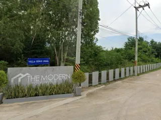 The Modern Pool Villa
