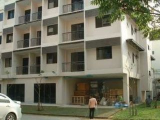 Nontarom Condo Park Building B