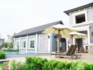 Golden Town Viphavadi-Rangsit