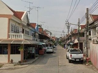 Vanathip Village