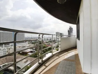 Flora Ville