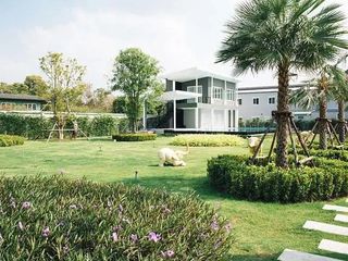 The Exclusive Chaengwattana-Tiwanon