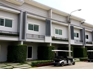 The Exclusive Chaengwattana-Tiwanon