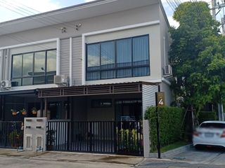 卡萨城市甘拉帕鲁克-沙吞