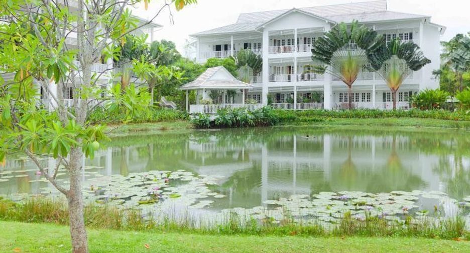 Ocean Breeze Resort & Suites