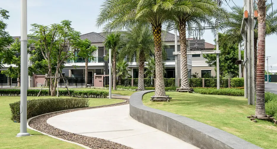 For sale 3 bedrooms house in Suan Luang, Bangkok