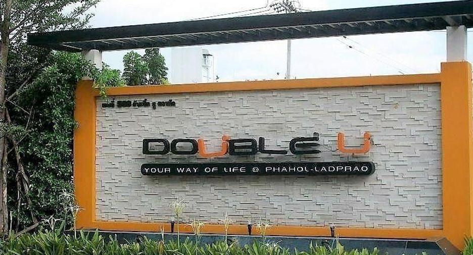 Double U