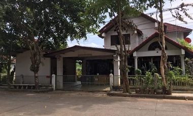 Baan Anusarn Villa