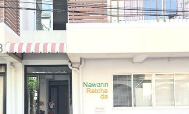 Nawarin Ratchada Apartment