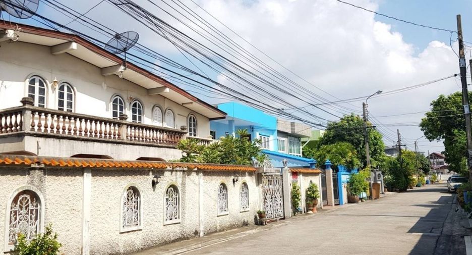 Ruamchok Subdistrict Village