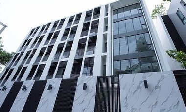 The Greenstone Thonglor Резиденция