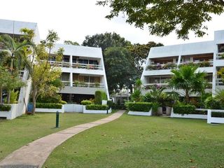 Bang Saray Condominium