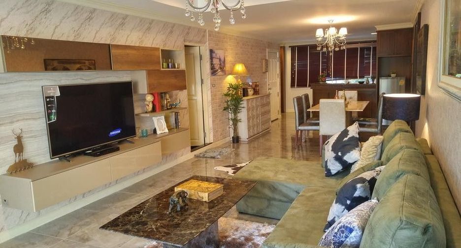 Bang Saray Condominium