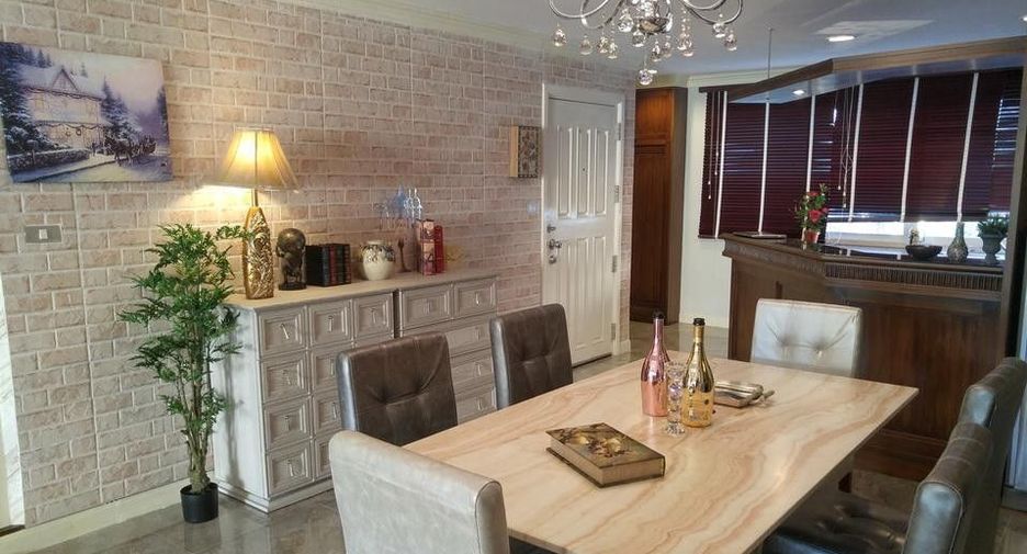 Bang Saray Condominium