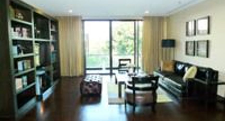 The Grand Villa