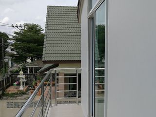 Suk Thawi 1-2 Village