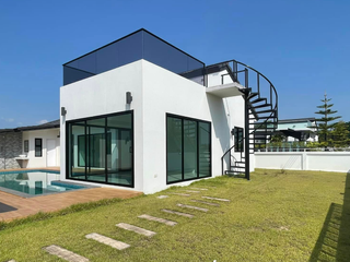 TAT Pool Villa