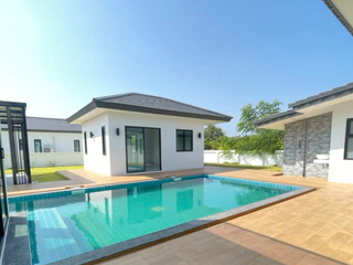 TAT Pool Villa