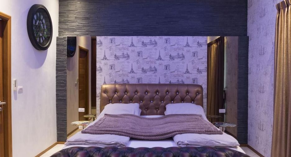 Siam Riverside Villa