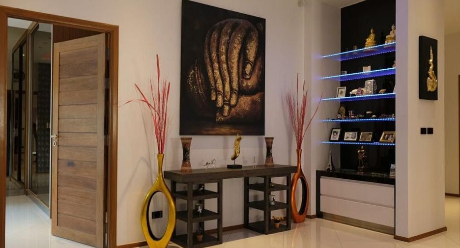 Siam Riverside Villa