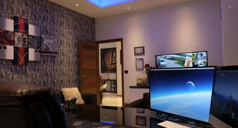 Siam Riverside Villa