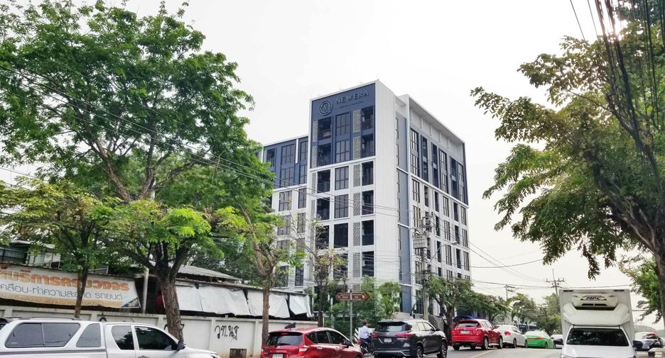 Newera Ekamai-Ramintra Condominium