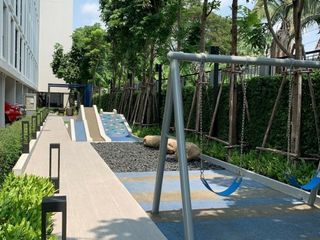 Newera Ekamai-Ramintra Condominium