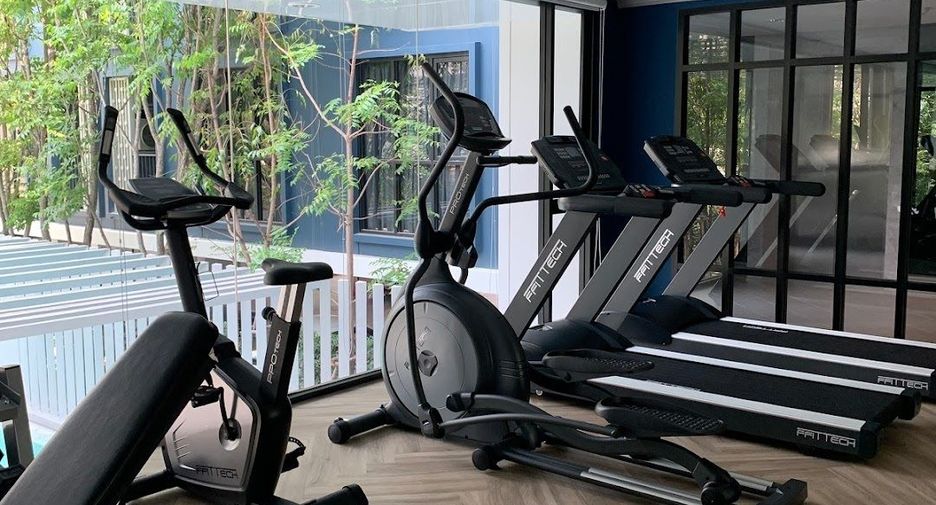 Newera Ekamai-Ramintra Condominium