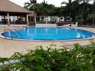 Villa en alquiler de 5 habitaciones en Bang Lamung, Chonburi