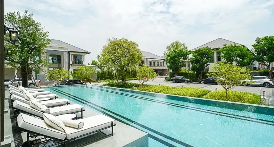 Grand Bangkok Boulevard Krungthepkritha