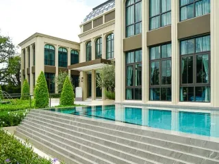 Grand Bangkok Boulevard Krungthepkritha