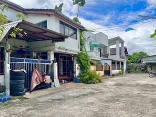 Chaiyapat Village