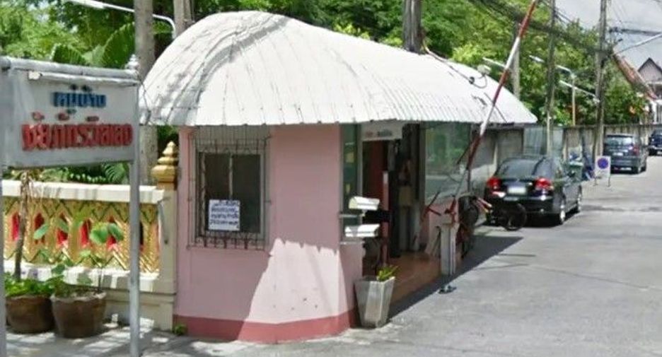 Chaiyapat Village