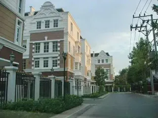 Plus City Park Sukhumvit 101/1