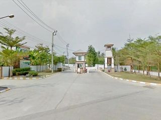 หมู่บ้านจิรทิพย์