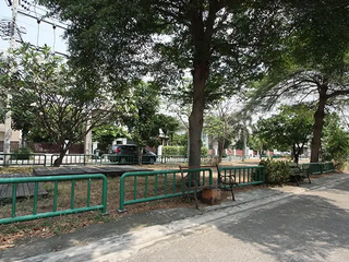畅乐河畔阁楼