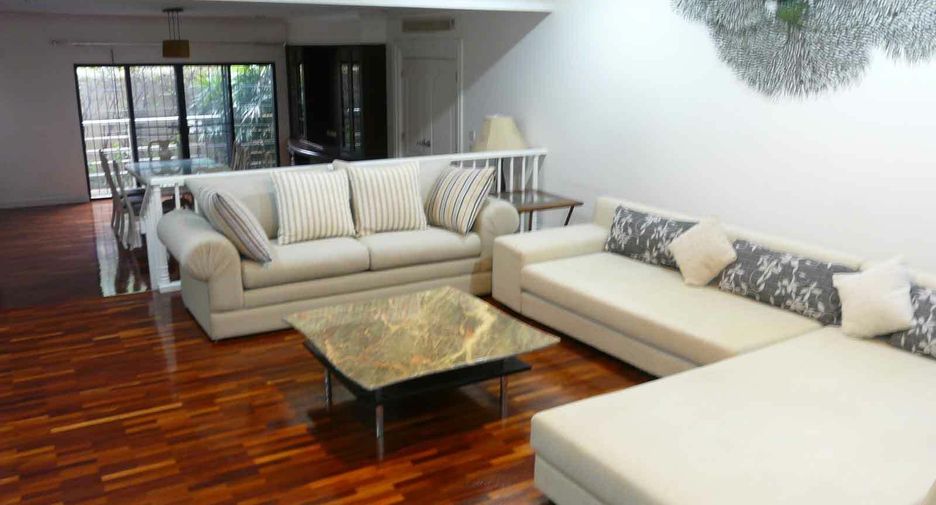 Sathorn Crest