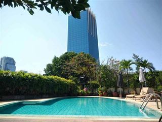 Sathorn Crest