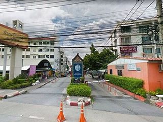 Baan Ua-Athorn Bang Bua Thong 1