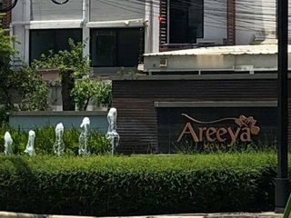 AREEYA MOVA KASET-NAWAMINTR