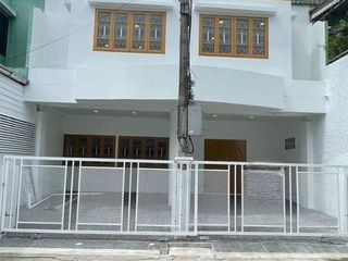 บ้านธนาวรรณ เพลส