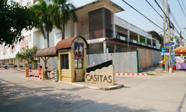 Casitas Condominium
