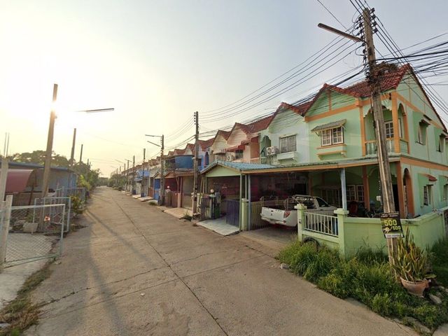 Adisorn Ville