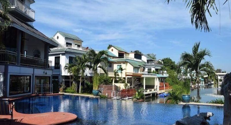 Jomtien Yacht Club 3