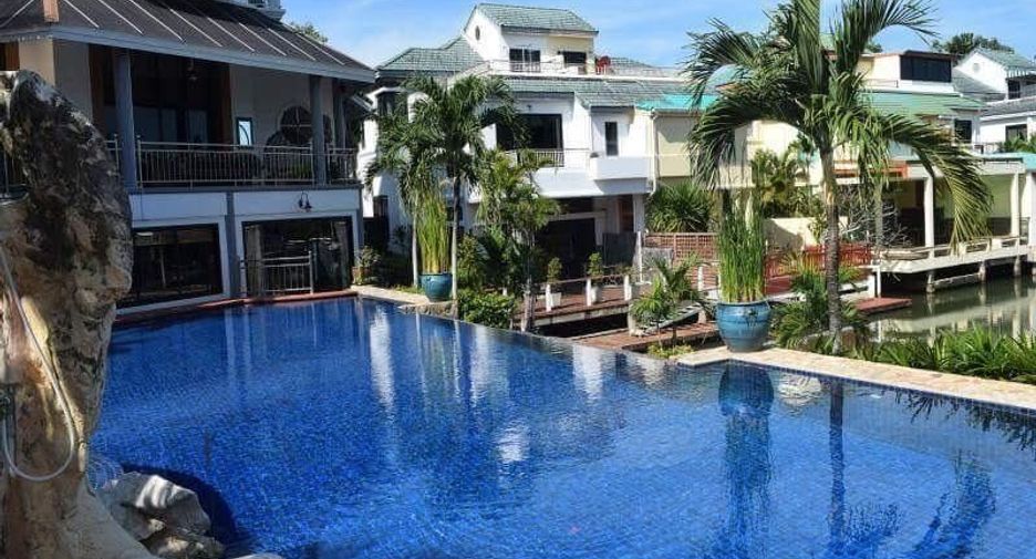 Jomtien Yacht Club 3