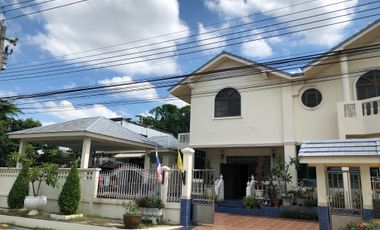 Ban Suan Nakarin Housing