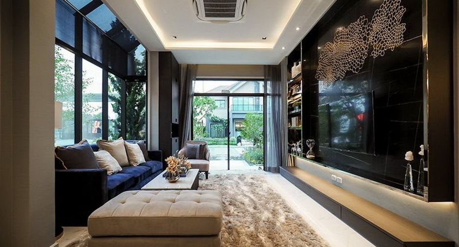 Bangkok Boulevard Bangna-Srinakarin