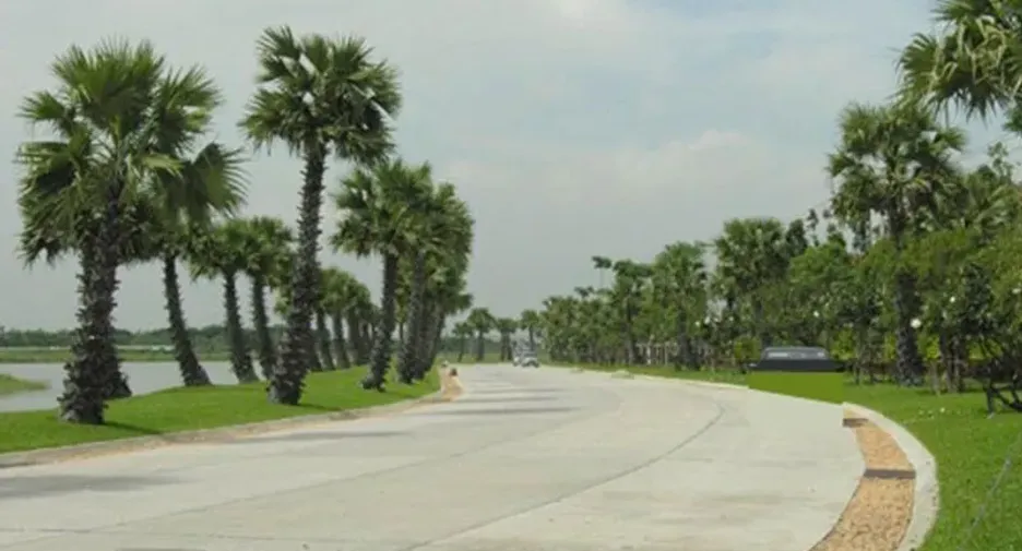 หมู่บ้านพร้อมพันธุ์ ปาร์ค (หมู่บ้านไม้ล้อมเรือน)