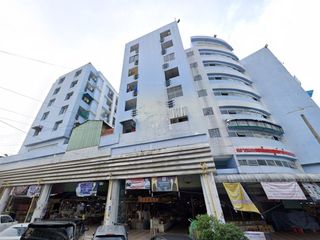 Market & Condotel Nongkham Shopping Center