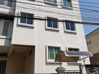 Napawarin Condo